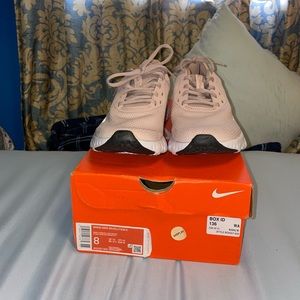 Womens Nike Revolution 5- Size 8